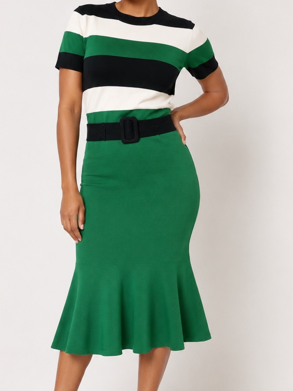 eva mendes for New York & Company Green Knit Mermaid Hem Skirt with Black Belt